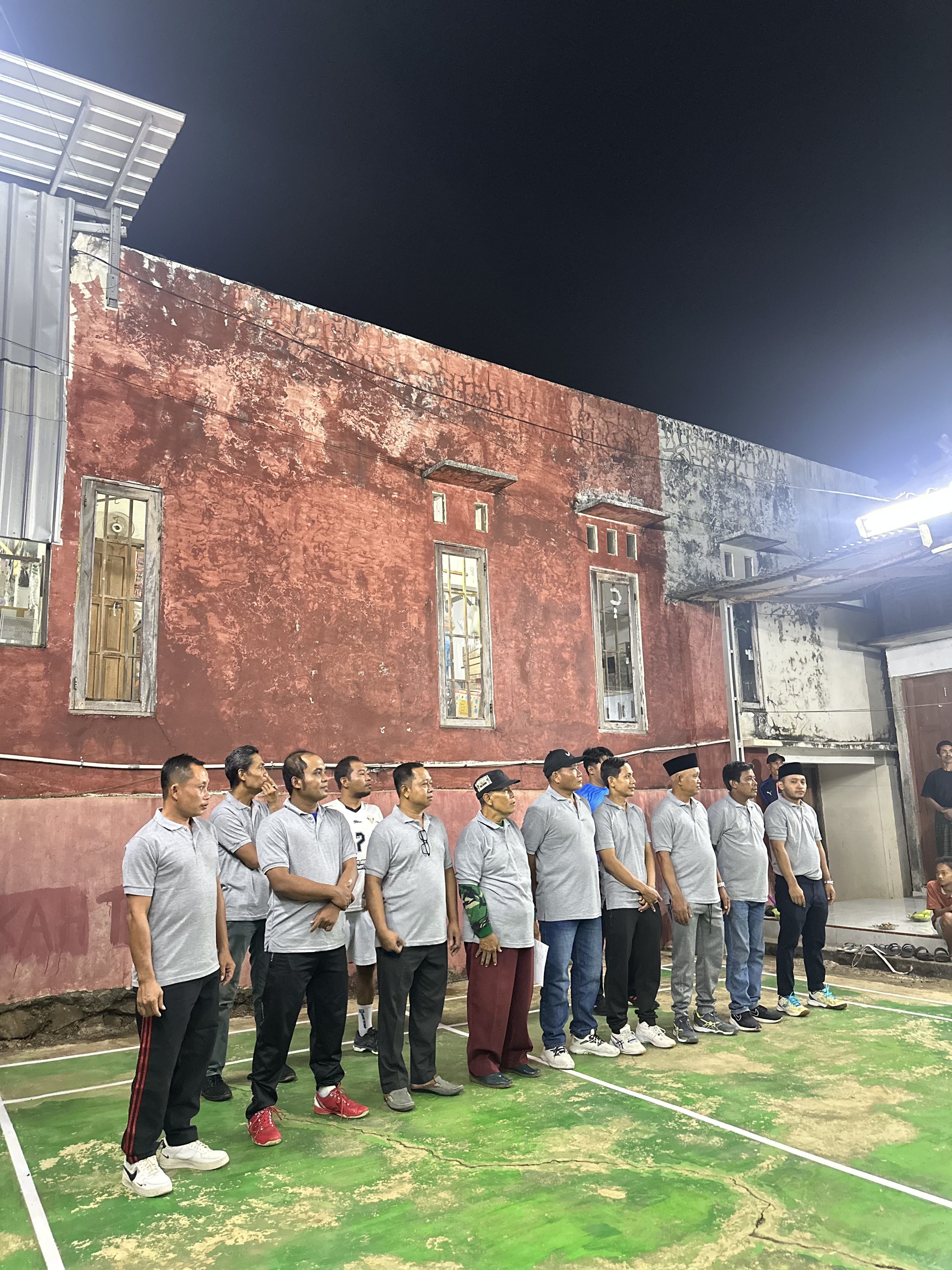 Meramaikan lomba bulutangkis di Dukuh Kedung Centong